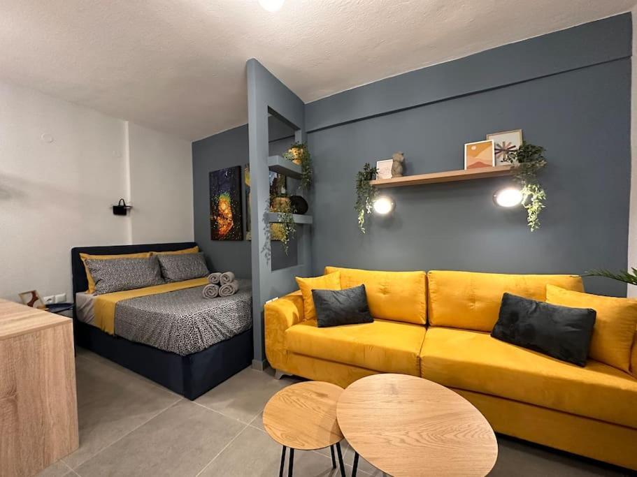The Yellowblue Apartment, Downtown Thessaloniki Exterior photo