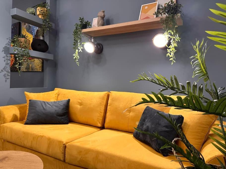The Yellowblue Apartment, Downtown Thessaloniki Exterior photo