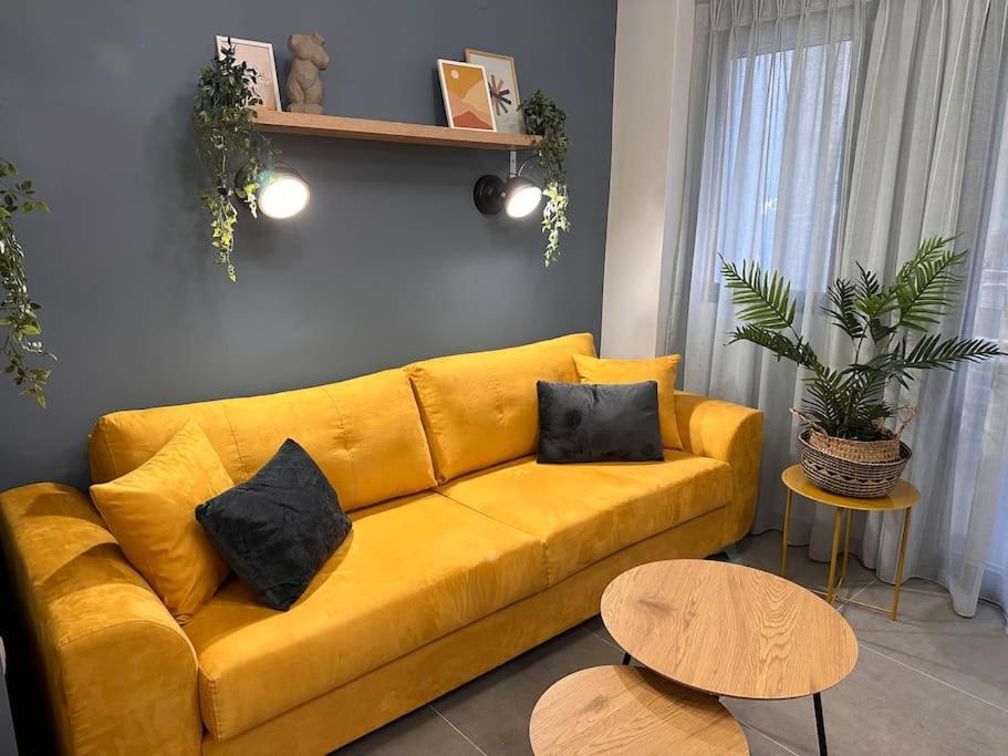 The Yellowblue Apartment, Downtown Thessaloniki Exterior photo